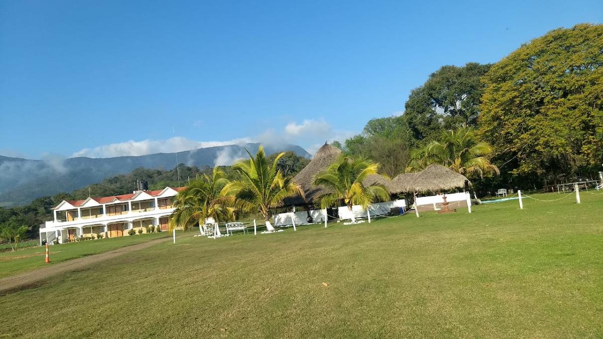 Hotel y Restaurante El Texano